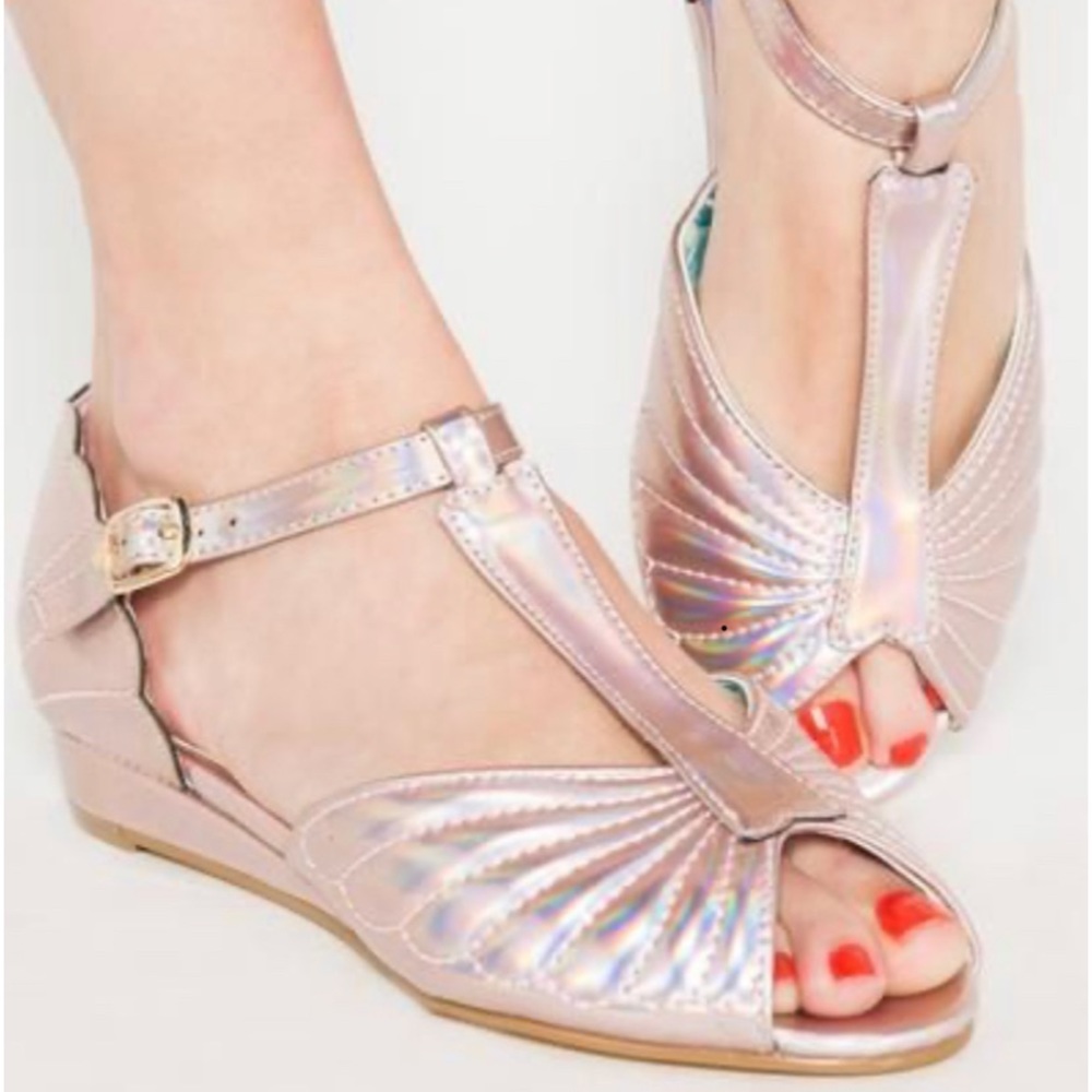 Iron Fist Shimmering Pink Sandals